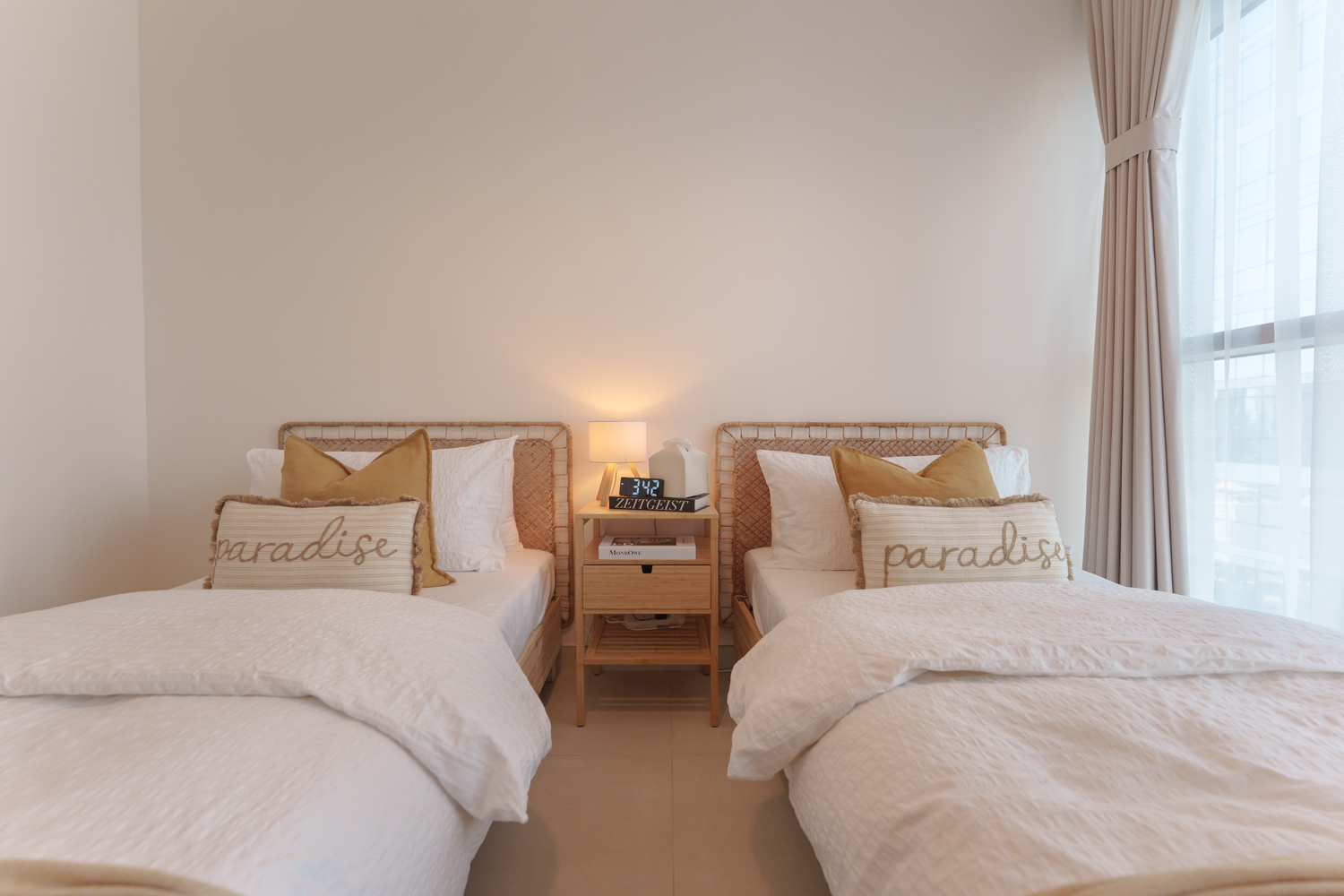 2 Bedrooms Apartment in Radiant Square