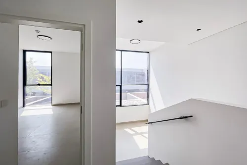 4 Bedrooms Townhouse in Sequoia