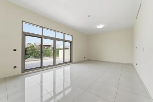 4 Bedrooms Villa in Jebel Ali
