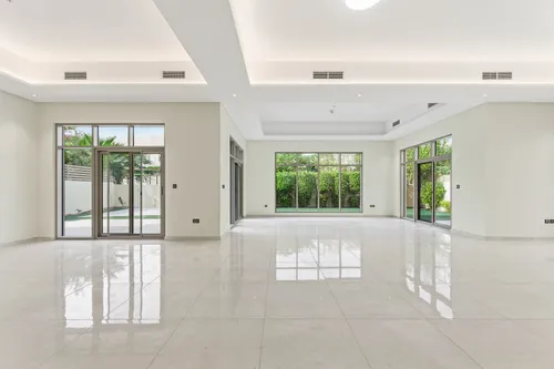 4 Bedrooms Villa in Jebel Ali