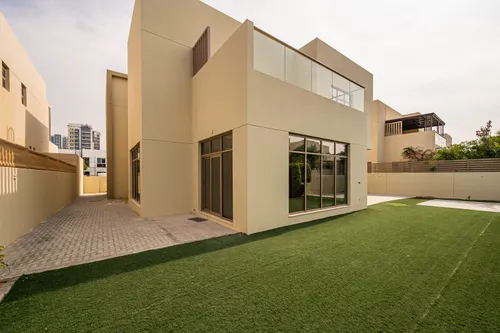 4 Bedrooms Villa in Jebel Ali