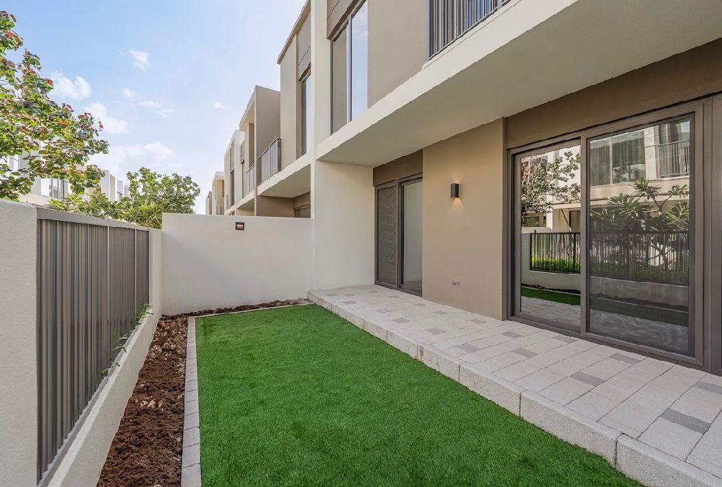 3 Bedrooms Townhouse in Aura Gardens A