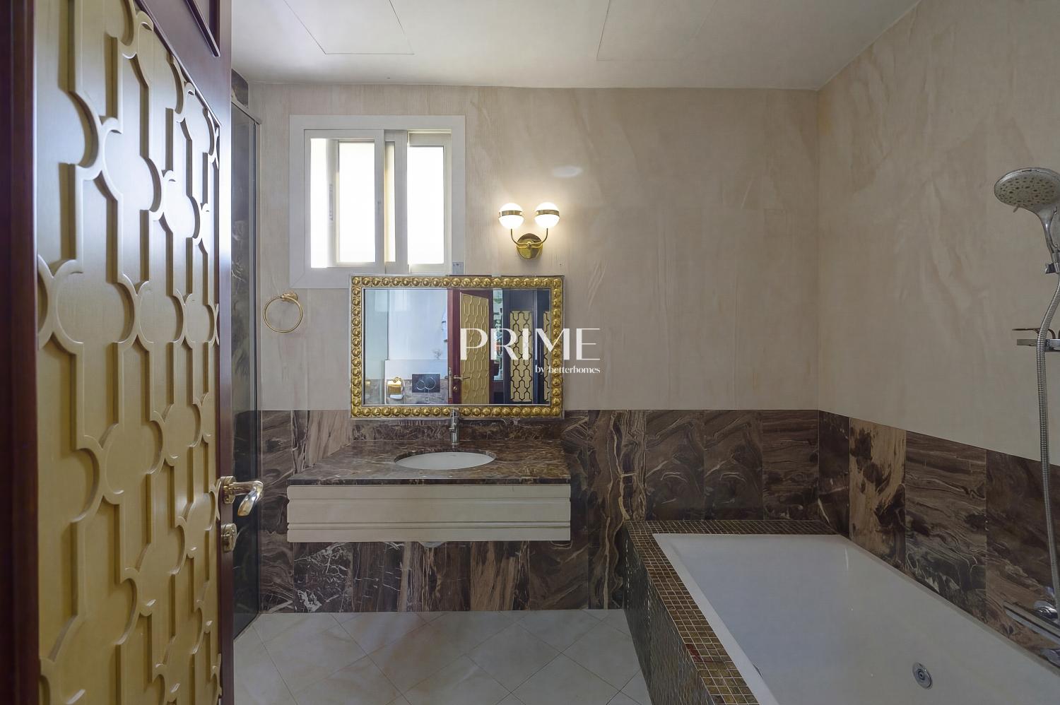 7 Bedrooms Villa in Pearl Jumeirah Villas