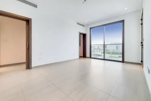 4 Bedrooms Villa in Redwoods