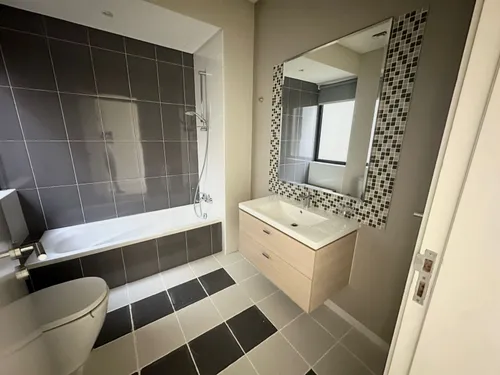 4 Bedrooms Villa in The Turf