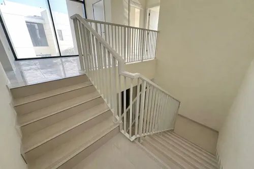 4 Bedrooms Villa in The Turf