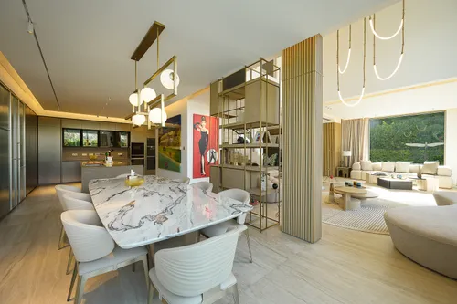 4 Bedrooms Villa in Entertainment Foyer