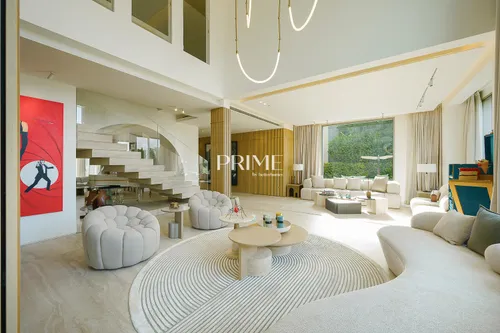 4 Bedrooms Villa in Entertainment Foyer