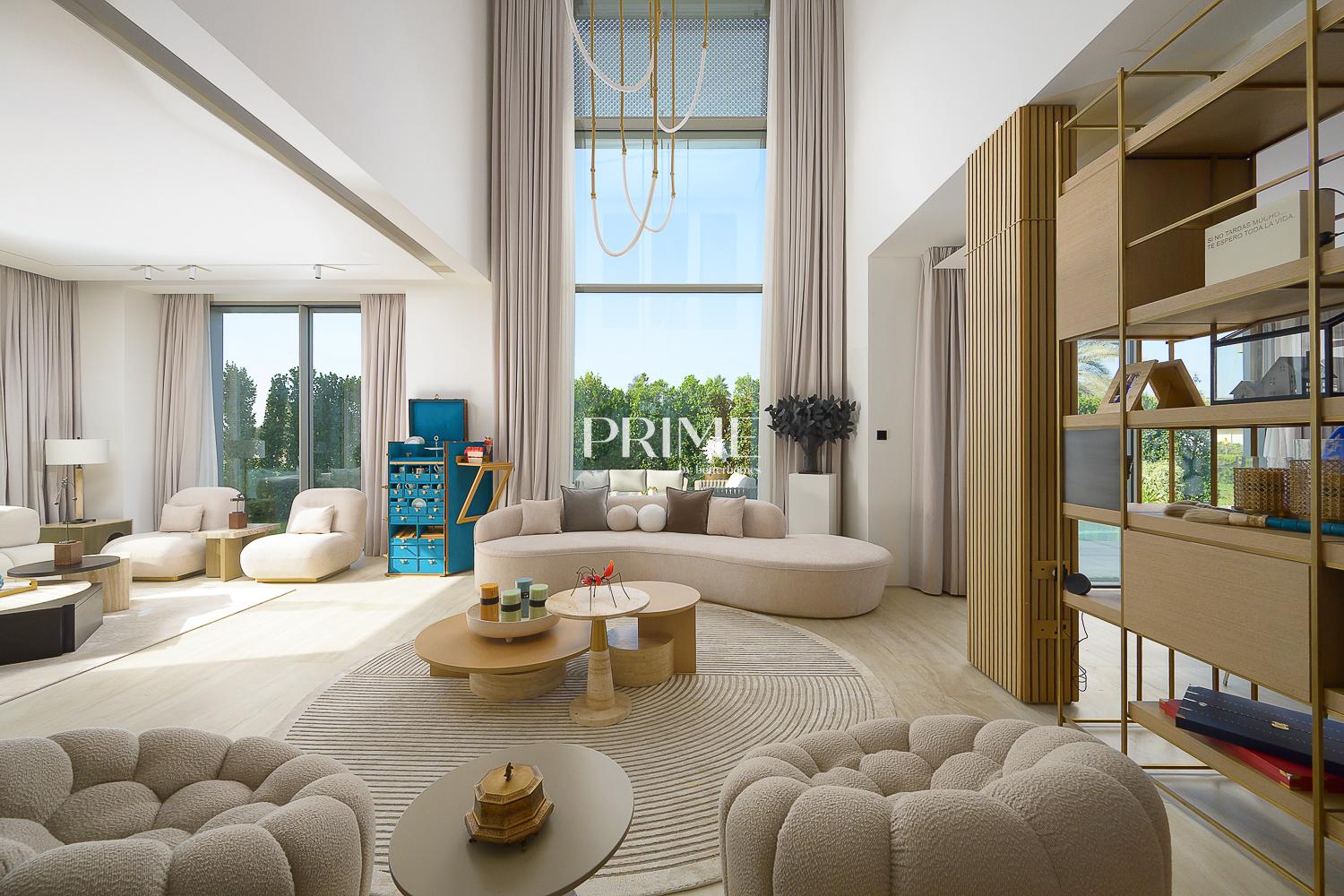 4 Bedrooms Villa in Entertainment Foyer