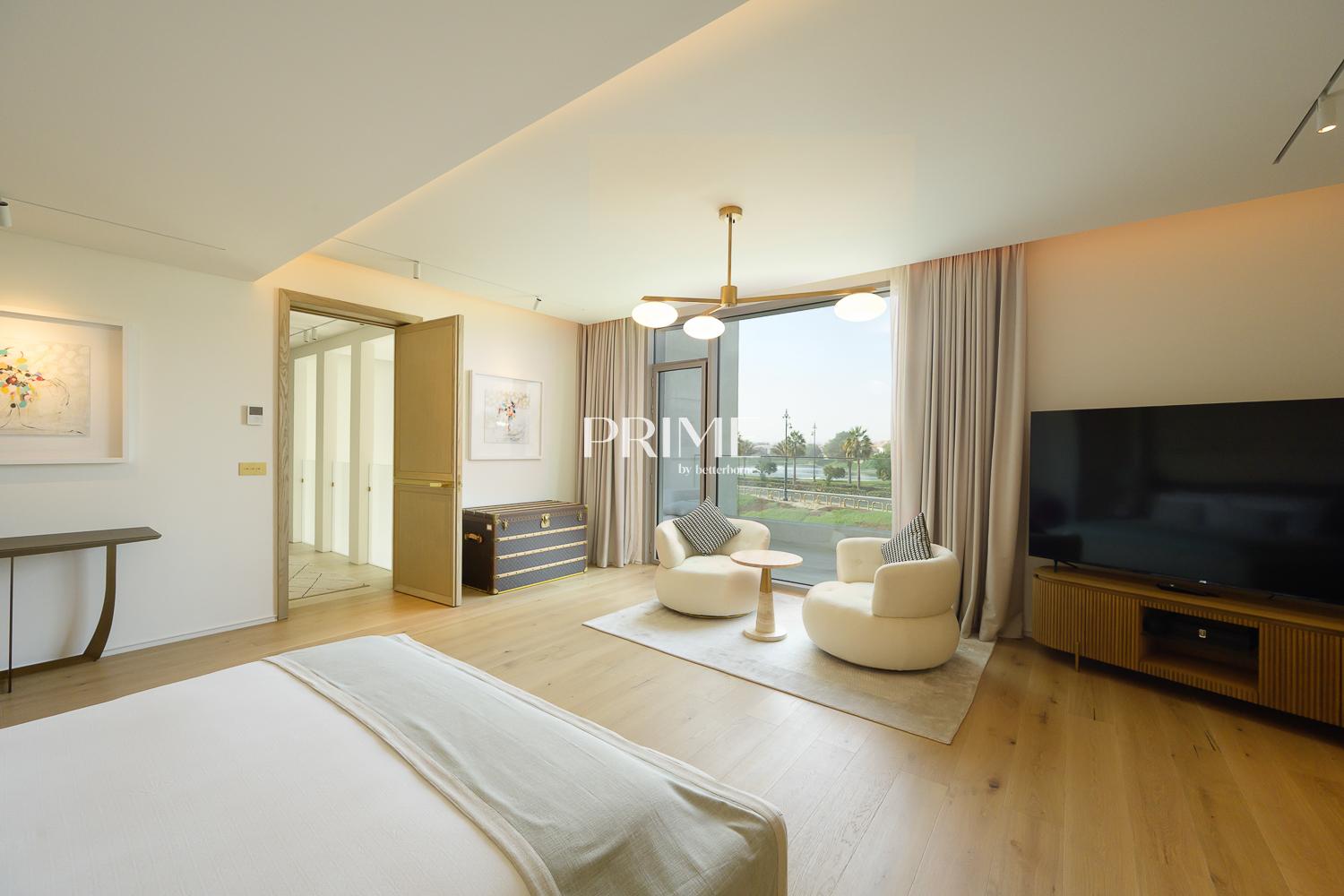 4 Bedrooms Villa in Entertainment Foyer
