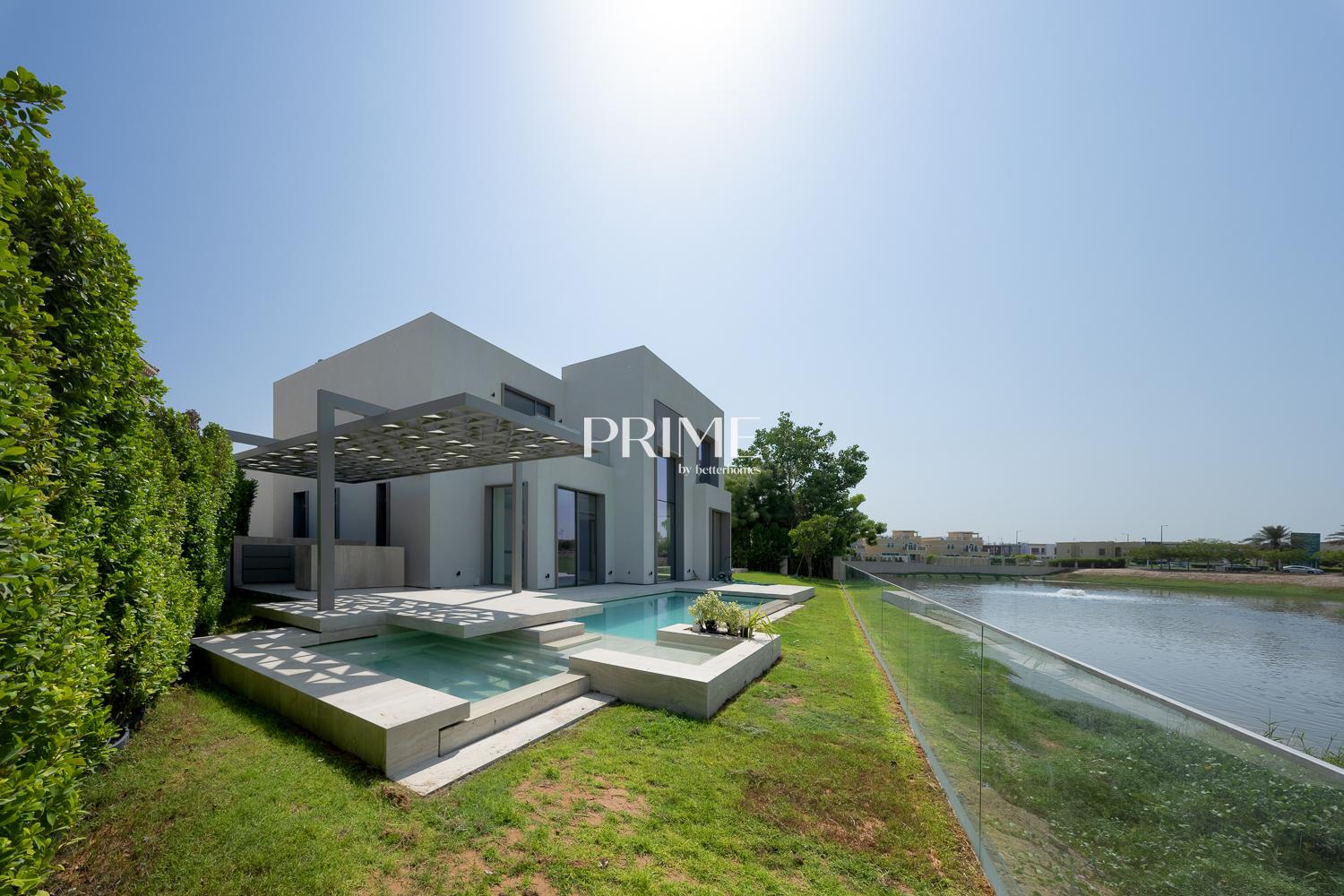 4 Bedrooms Villa in Entertainment Foyer