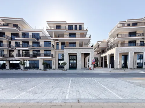 2 Bedrooms Apartment in Souk Al Jubail