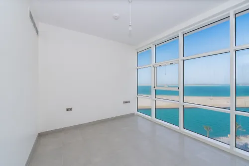 3 Bedrooms Apartment in Lamar Residences