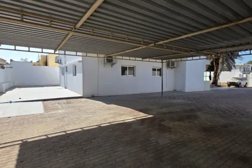 6 Bedrooms Villa in Al Jazzat