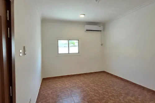 6 Bedrooms Villa in Al Jazzat