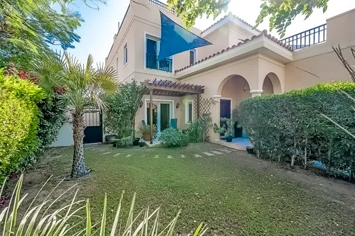 5 Bedrooms Villa in Centro Courtyard 6