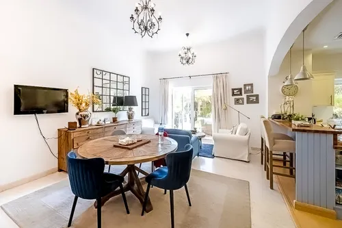 5 Bedrooms Villa in Centro Courtyard 6