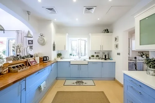 5 Bedrooms Villa in Centro Courtyard 6