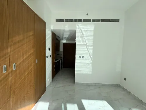  Apartment in Azizi Mirage