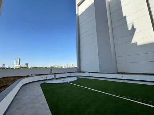  Apartment in Azizi Mirage