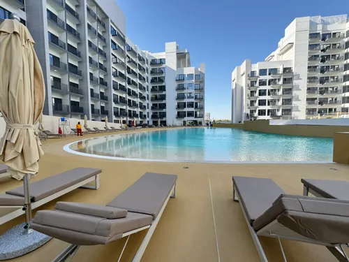  Apartment in Azizi Mirage