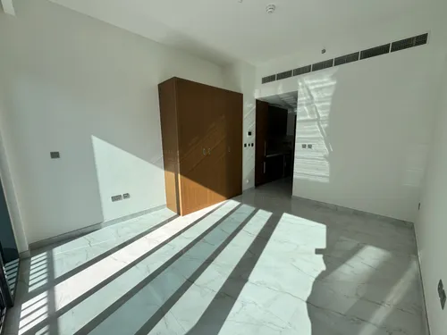  Apartment in Azizi Mirage