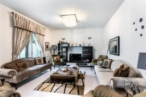 3 Bedrooms Townhouse in Western Residence North