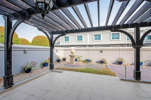 3 Bedrooms Townhouse in Western Residence North