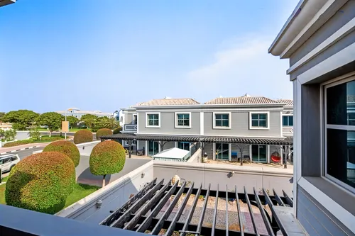 3 Bedrooms Townhouse in Western Residence North