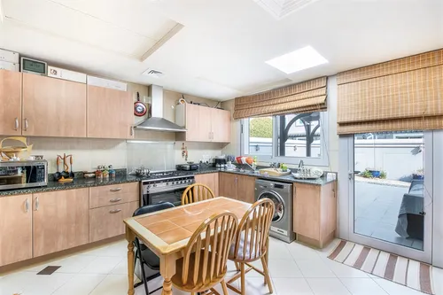 3 Bedrooms Townhouse in Western Residence North