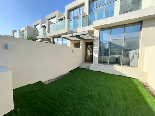 3 Bedrooms Villa in Murano Townhouses