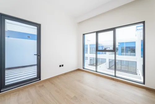 4 Bedrooms Townhouse in Santorini 1