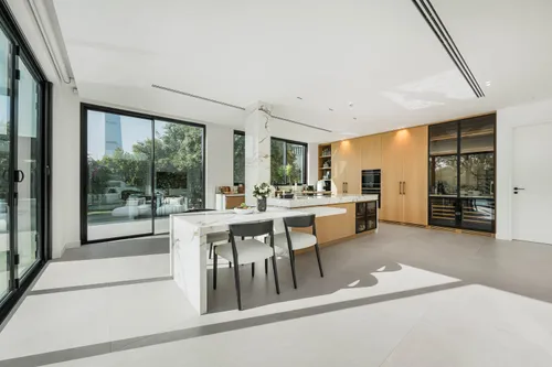 4 Bedrooms Villa in Cluster 46