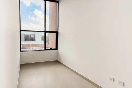 3 Bedrooms Townhouse in Kaya