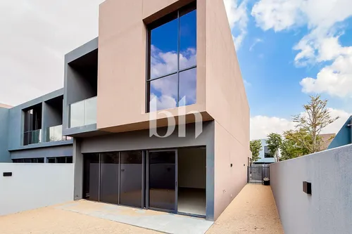 Corner Unit | Close To Amenities | Brand New