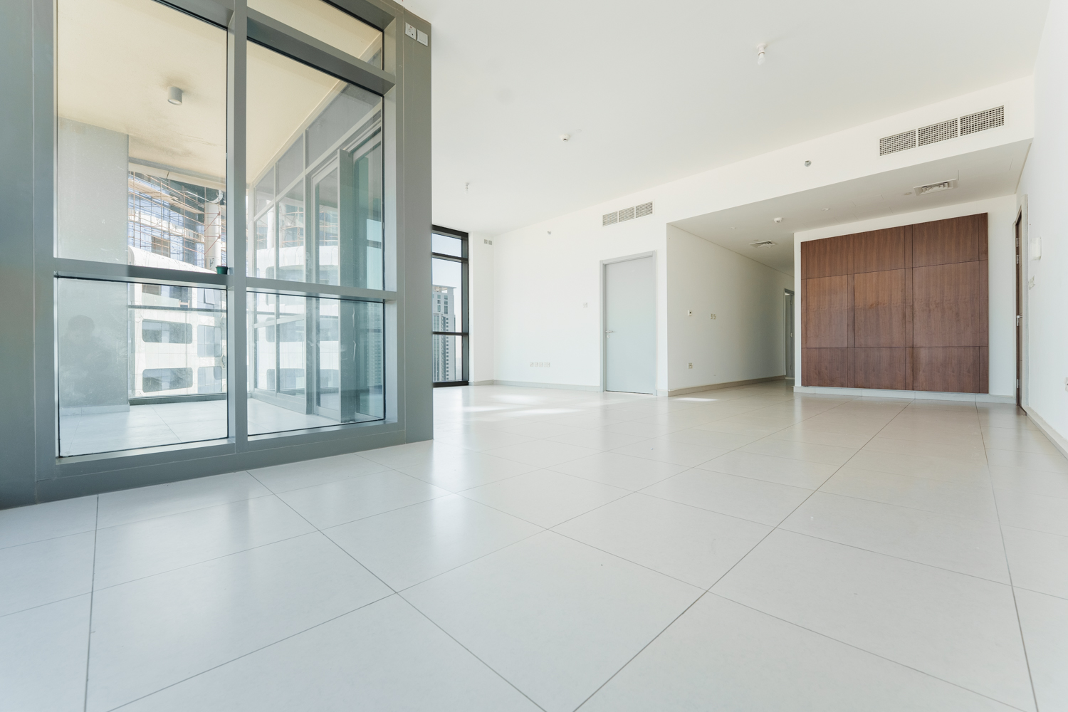 3 Bedrooms Apartment in Canal Residence