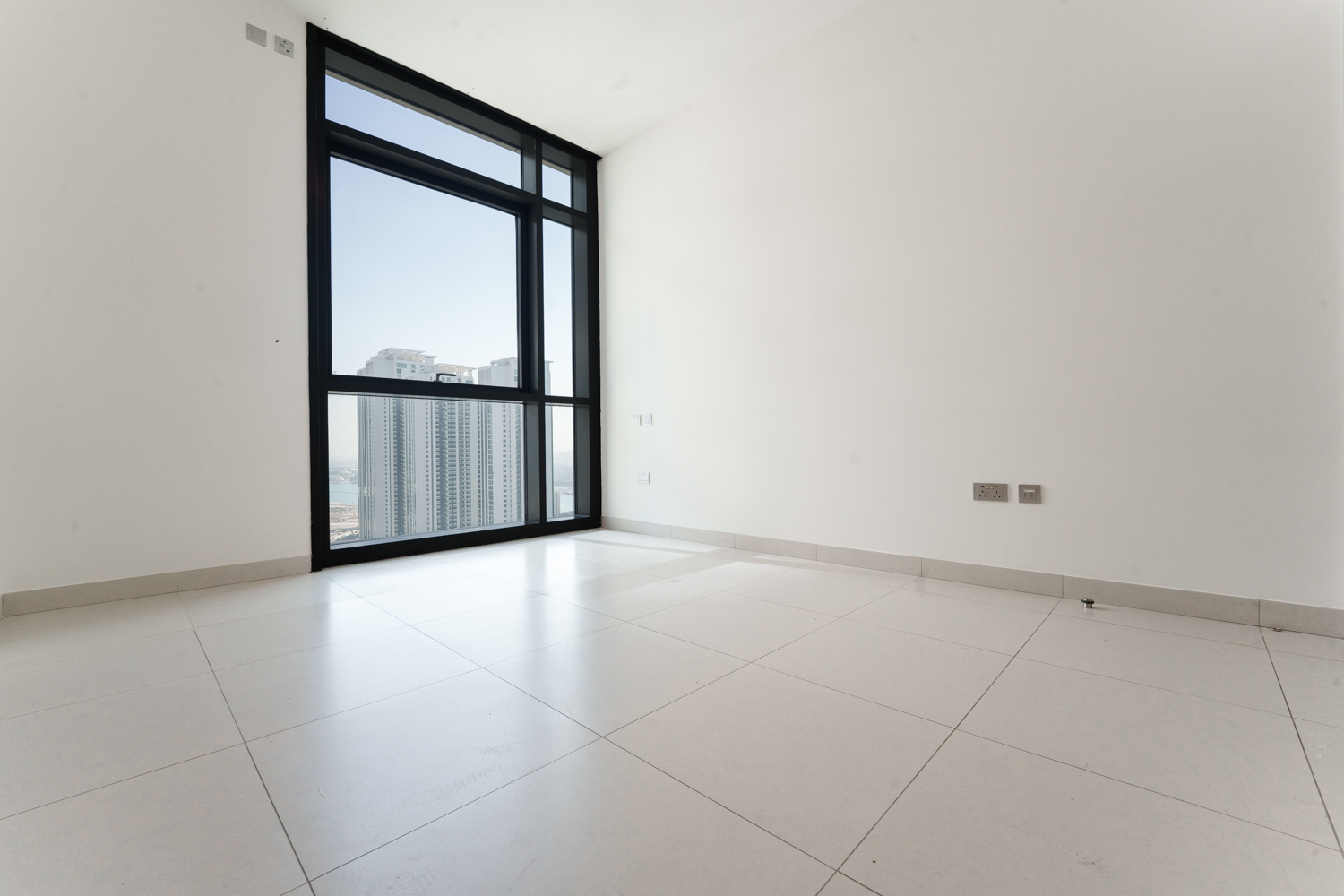 3 Bedrooms Apartment in Canal Residence