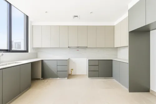 4 Bedrooms Villa in Al Badia Villas