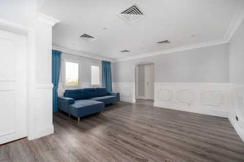 5 Bedrooms Villa in Meadows 5