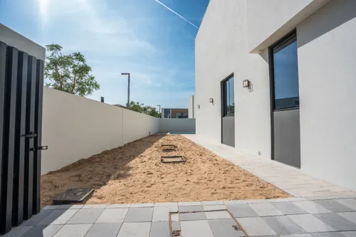 3 Bedrooms Villa in Al Badia Villas