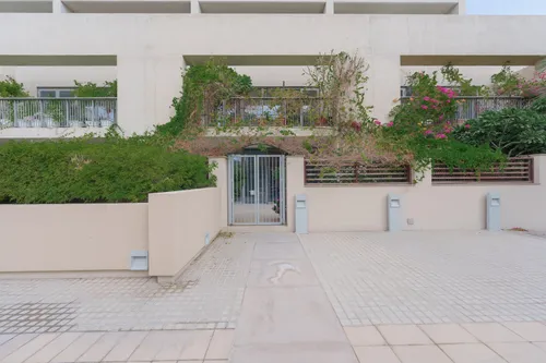 3 Bedrooms Townhouse in Building E