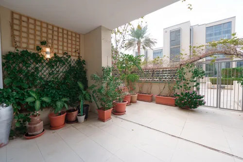 3 Bedrooms Townhouse in Building E