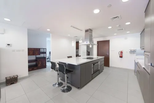 3 Bedrooms Townhouse in Building E