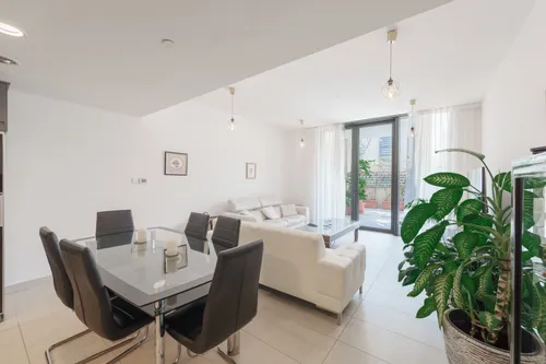 3 Bedrooms Townhouse in Building E