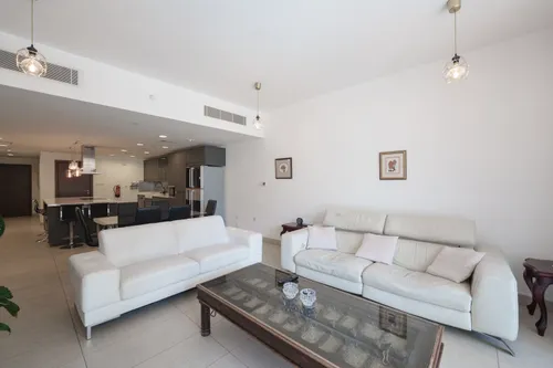 3 Bedrooms Townhouse in Building E