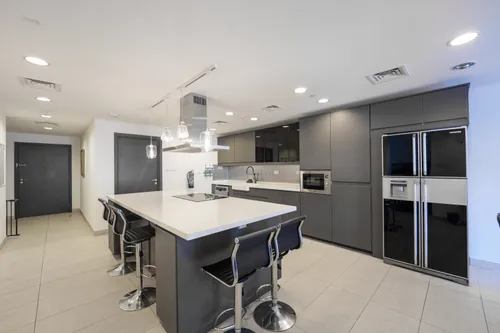 3 Bedrooms Townhouse in Building E