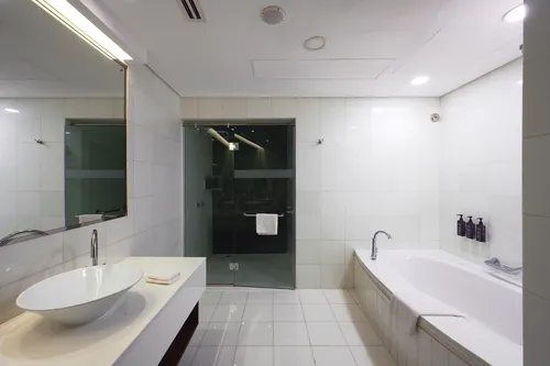 4 Bedrooms Hotel Apartment in Sheraton The Walk