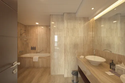 4 Bedrooms Hotel Apartment in Sheraton The Walk