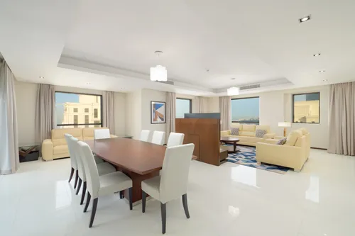 4 Bedrooms Hotel Apartment in Sheraton The Walk