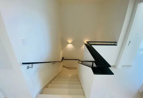 4 Bedrooms Villa in Greenview 3